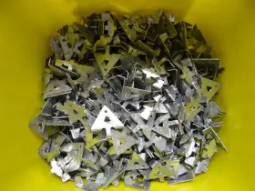 658446000049 DECK ONE Stealth Hidden Fasteners Presented Tub #3