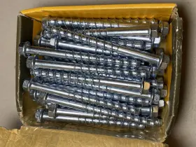 PFM1411300 DEWALT Screw Bolt Concrete Anchor Zinc #3