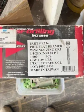 R234 INTERCORP Drilling Screw Flat Head Wings