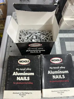 738965000109 NICHOLS Pack Nails Siding Shank