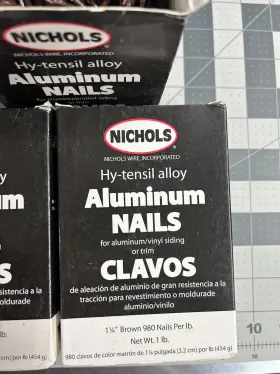 738965000239 NICHOLS Nos Pack Nails Siding #2