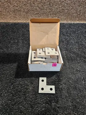 PF718S3 PHOENIX Flat Fitting Corner Plate Hole