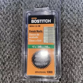 SB16-1.5-1M STANLEY BOSTITCH Gauge Bright Finish Nail Box