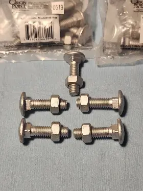 661544 YARDLINK Carriage Bolts Nuts Galvanized Chain Link